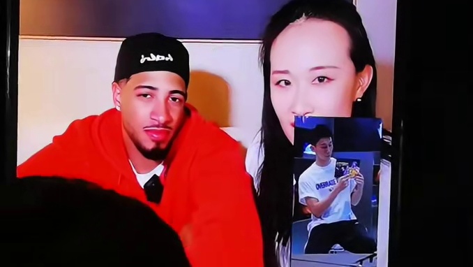 新鞋亮相！哈利与粉丝连线互动！