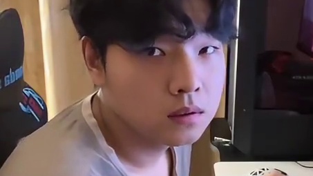 说好不回家的呢…