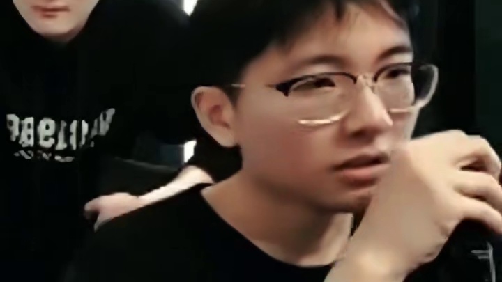 饼子垫子大法！阿饼是12增幅王（给别人点）