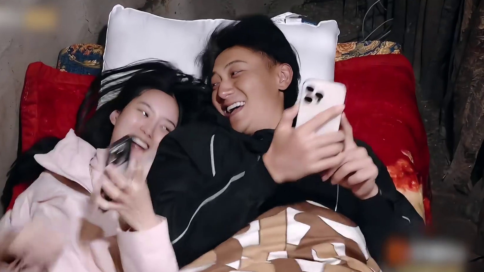 黄子韬两口子真没拿观众当外人