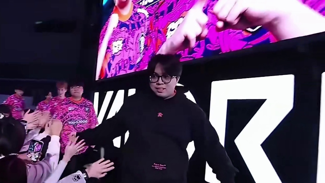 冷脸 如花 约粉！PRX的新队员也干了！