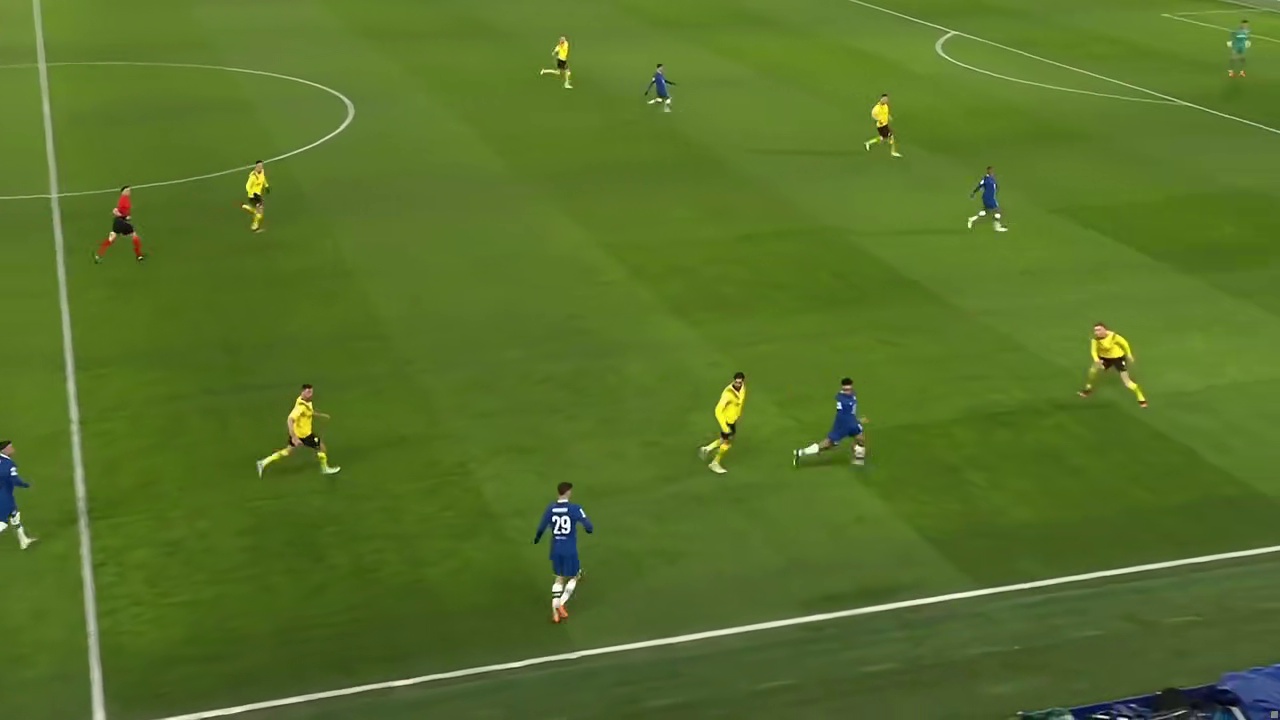 对阵多特回归伪9的哈弗茨，踢出了切尔西生涯又一代表作