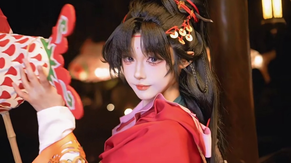 万家灯火，鱼龙漫天，长生不老又如何，人间百味方是真