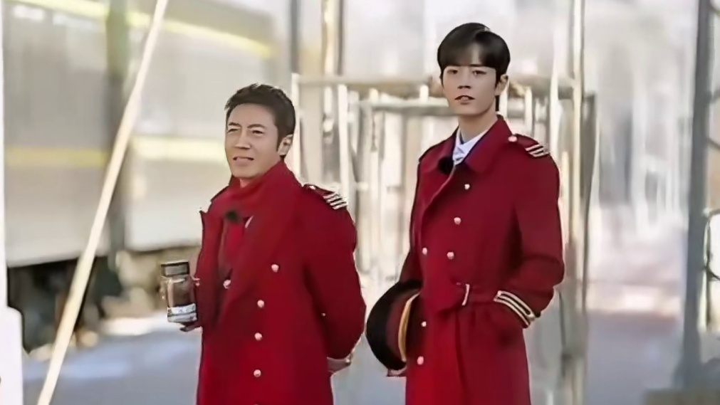 简直是列车长和空少的既视感