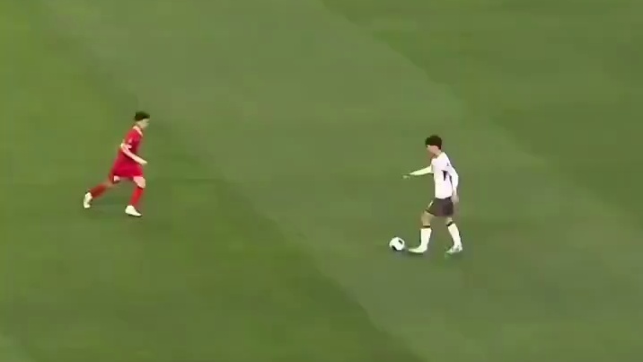 这还是国足吗？#足球