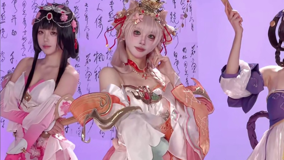 我们三谁是中单一姐