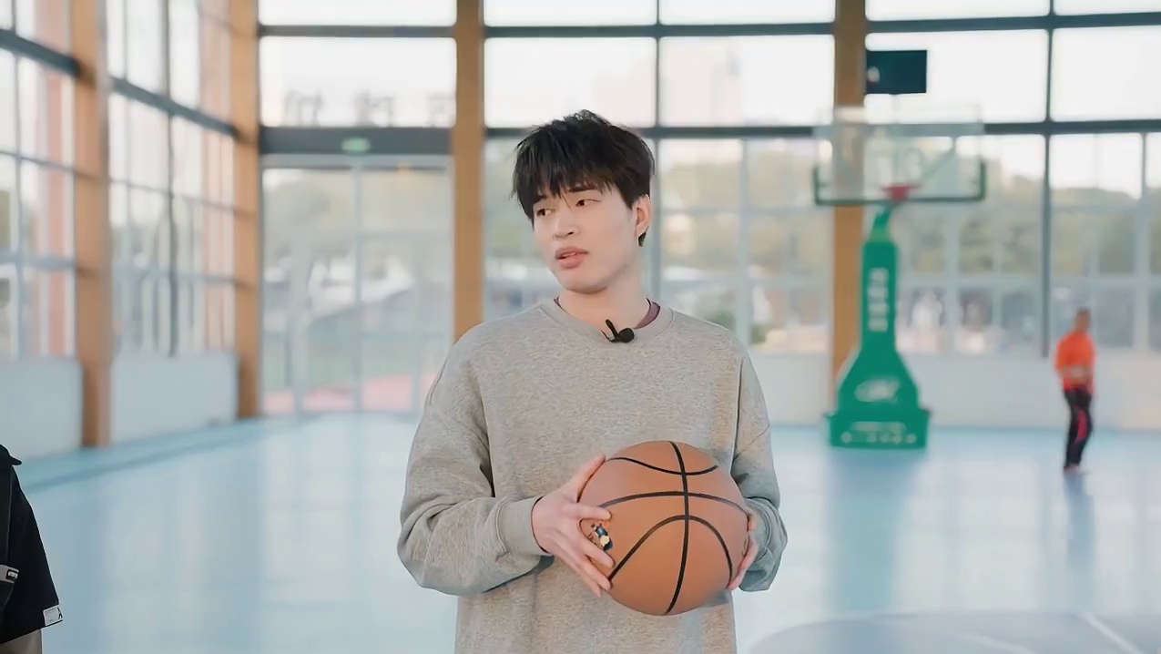 【2025年QQ飞车手游S联赛年度总决赛·冠亚军决赛赛前Battle片】 空气里怎么飘着一股“杀气