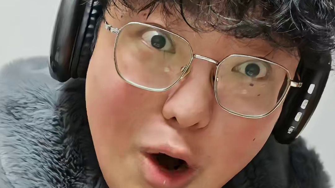 怎么全是同门师兄弟