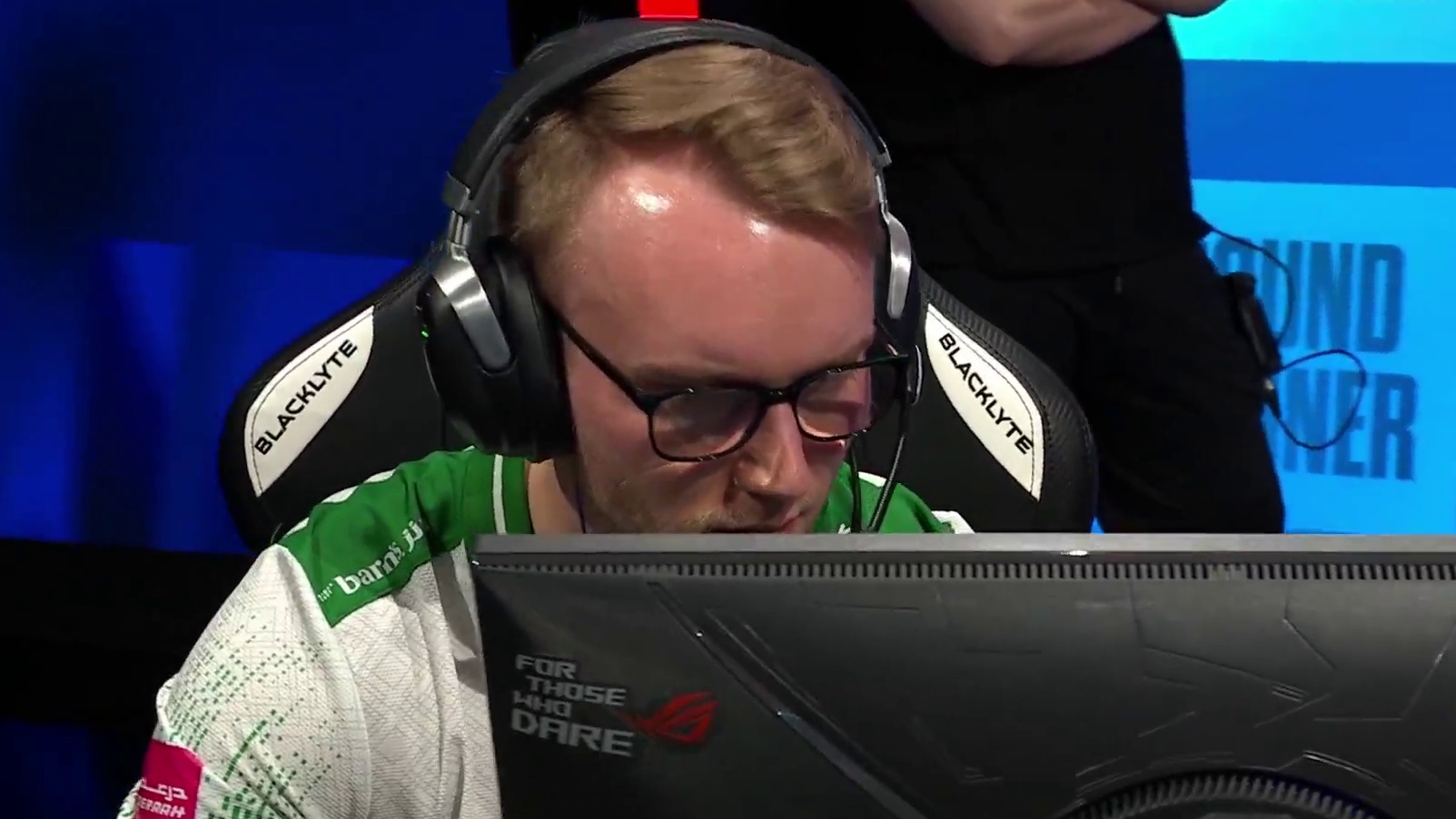 神龙降世！TeSeS残局1v3上演惊天逆转