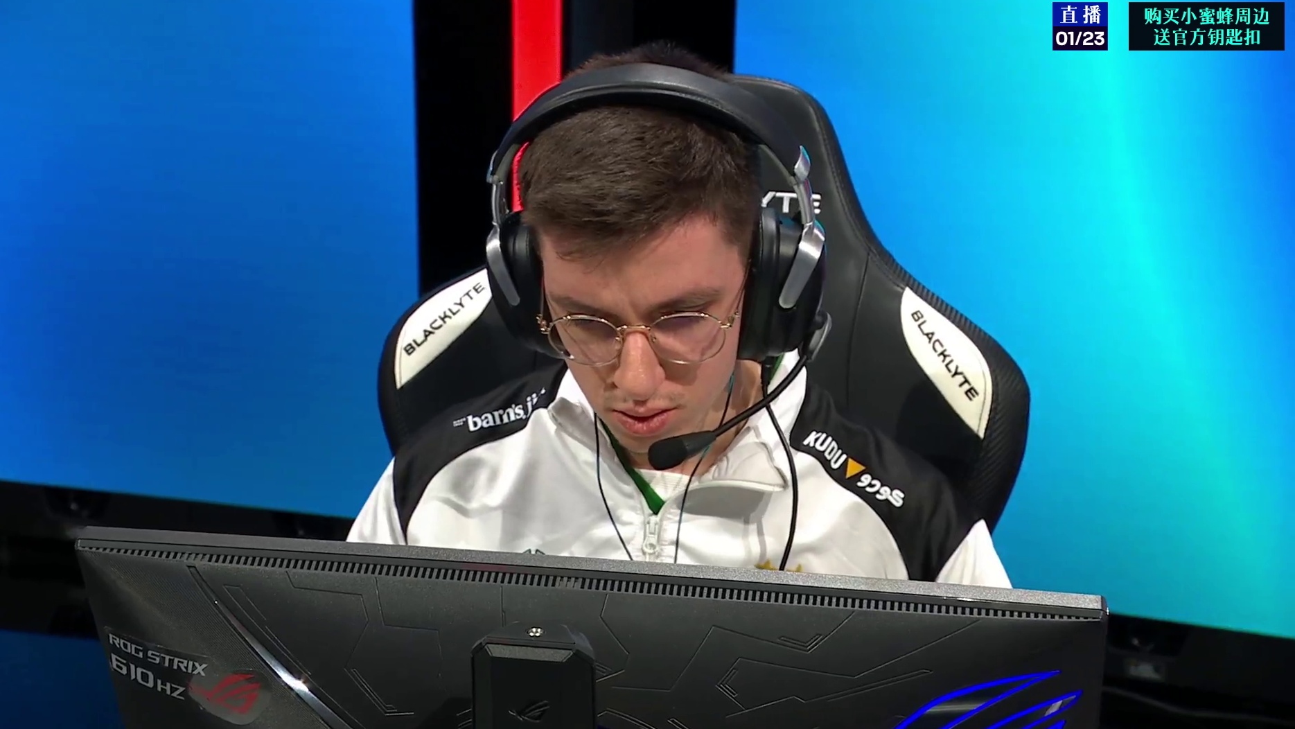 m0NESY歇逼位首杀中路前顶 CT长枪局三杀统治