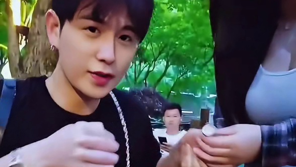 他太懂男人想看什么了，封神