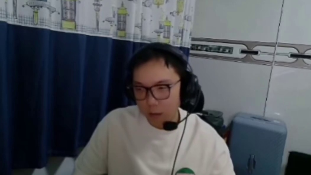 大米讲念旧红灯笼的时候已经初见端倪了，天赋高。