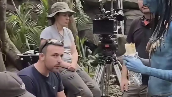 要不是知道阿凡达是动捕 看不出来是ai