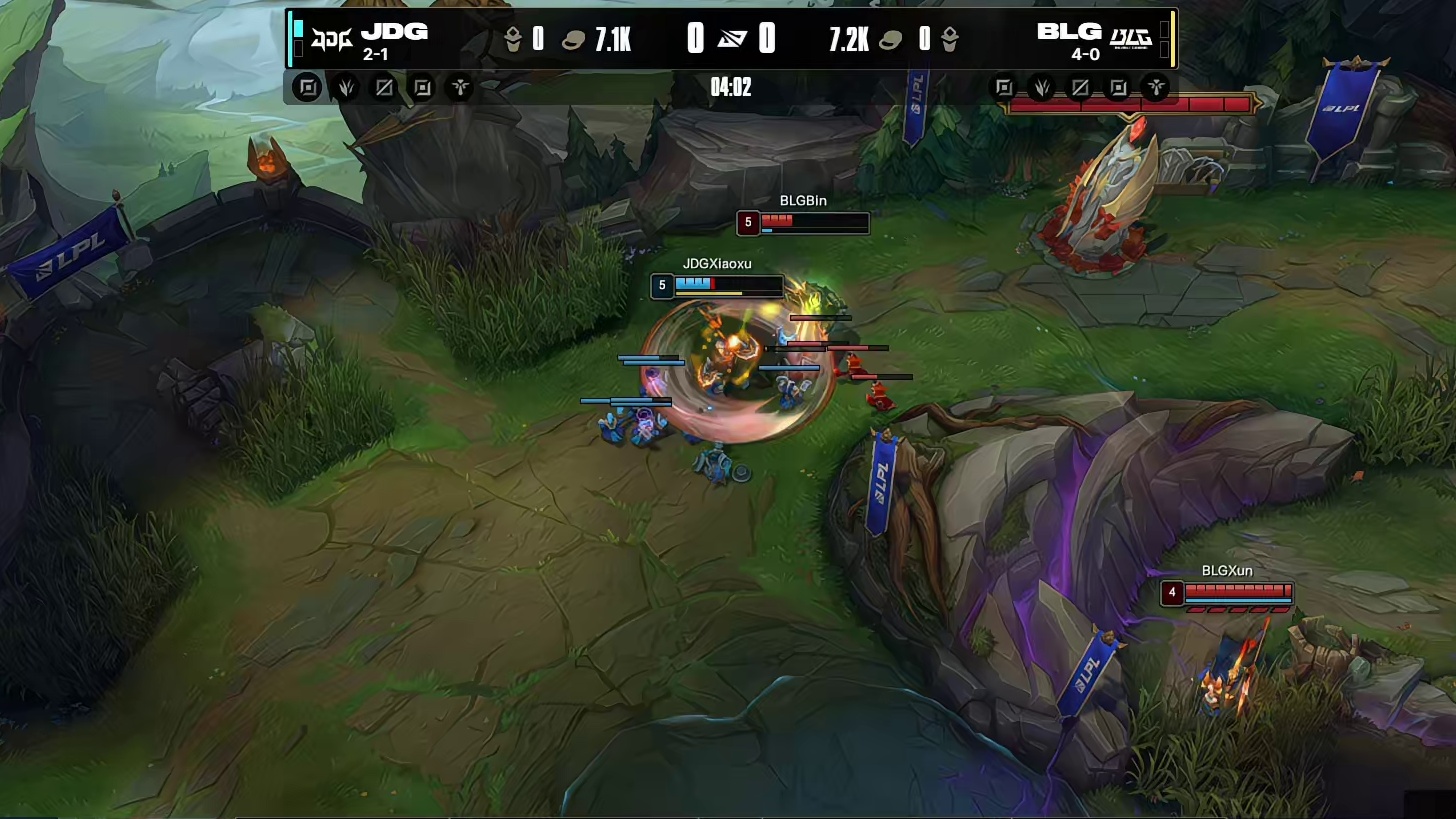 Xun潘森突袭上路击杀Xiaoxu狼母