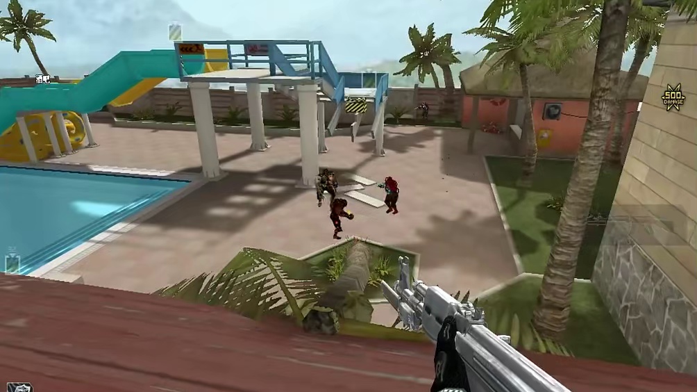 闪光弹是战术核心，扔得好能扭转战局