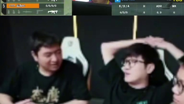 白鲨念旧还有红旗讨论doo最像谁？念旧说doo比绿豆厉害，不空枪打的又稳理性狙