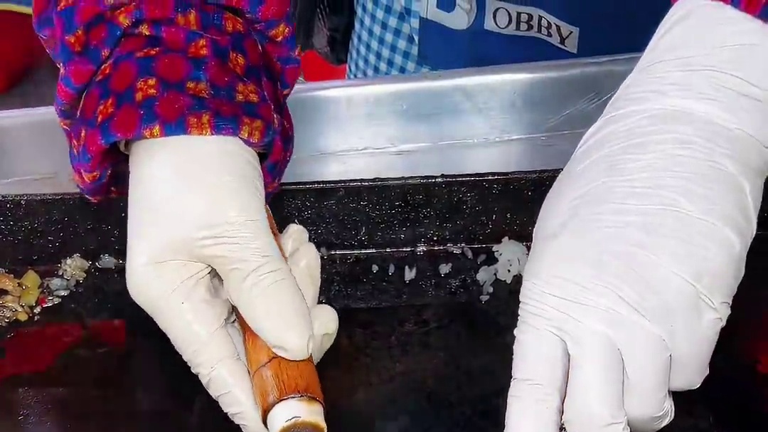 怀话街头特色锅巴特别酥脆，外地见都没见过