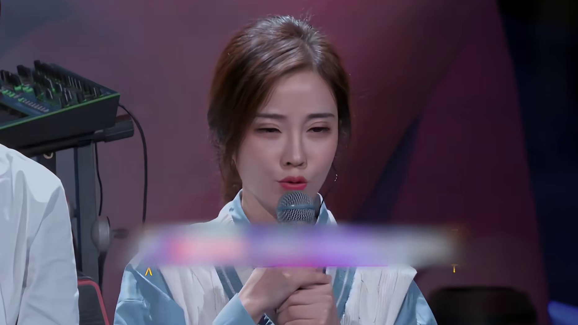 哪怕是顶流张艺兴坐镇导师，在网红面前也只能妥协