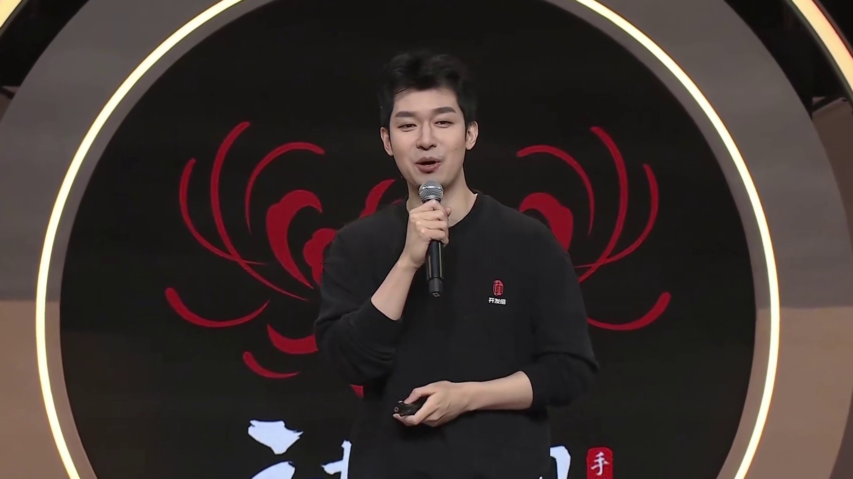 新春版本爆料 三形态英雄方诺登场，两大全新玩法上线，对局得宝箱，神佑宝灯、新春外观等爆料！