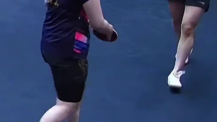 石洵瑶4-0横扫何卓佳，夺得女单冠军！