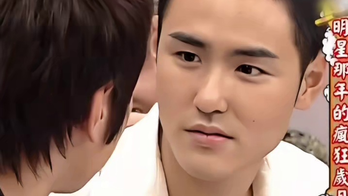 好实诚的一个啵，放现在两个男神的粉丝不得炸了