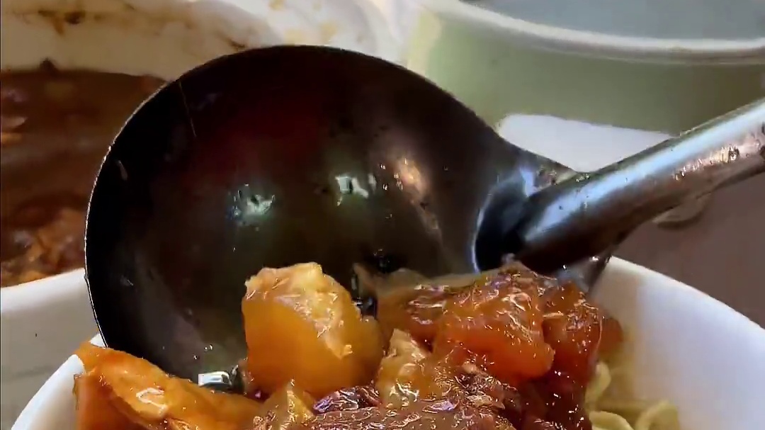 在潮汕！吃了3次才舍得分享的牛腩盖面。