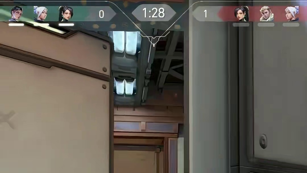 说错了老铁们 一墙之隔