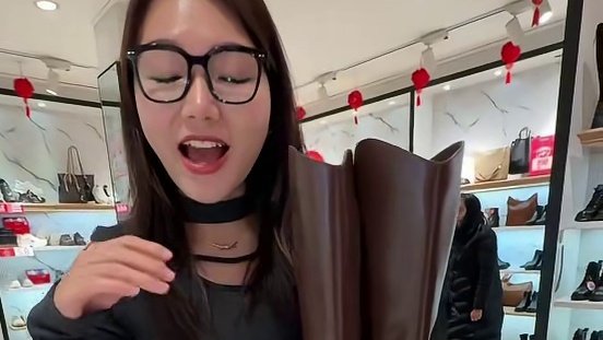 399抵1100代金券，过年穿搭还没头绪的？赶紧来红蜻蜓逛逛吧。红运照新年 #