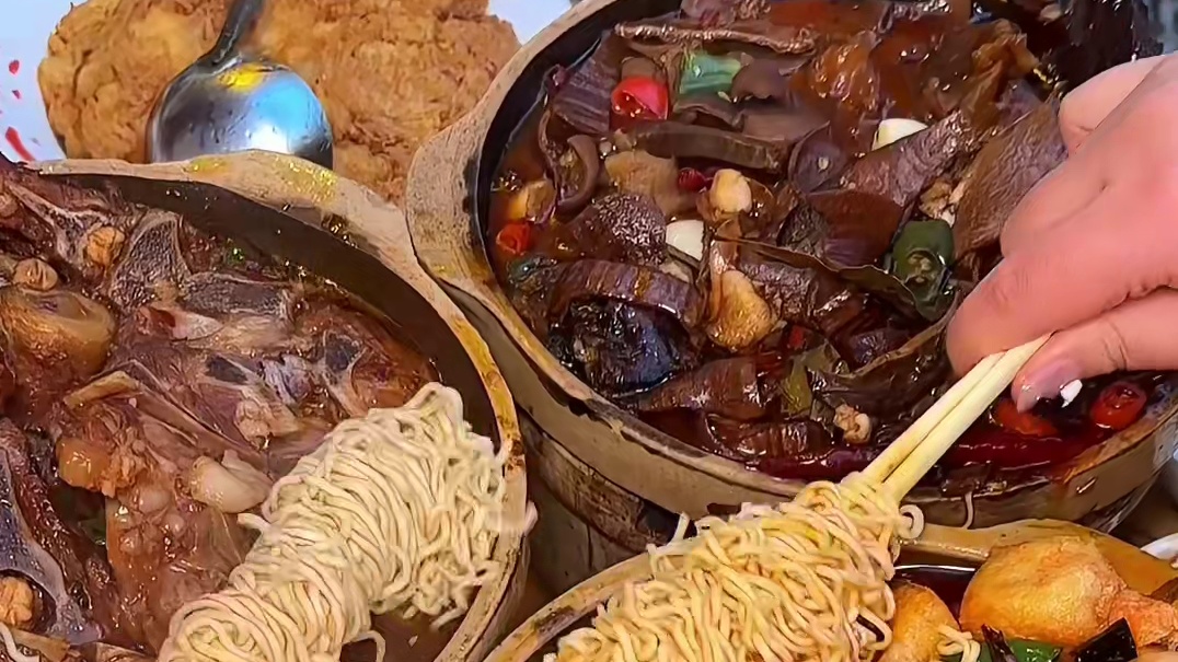 这才是岳阳的烟火气！！