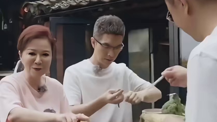 撒贝宁实力演绎什么叫夺笋