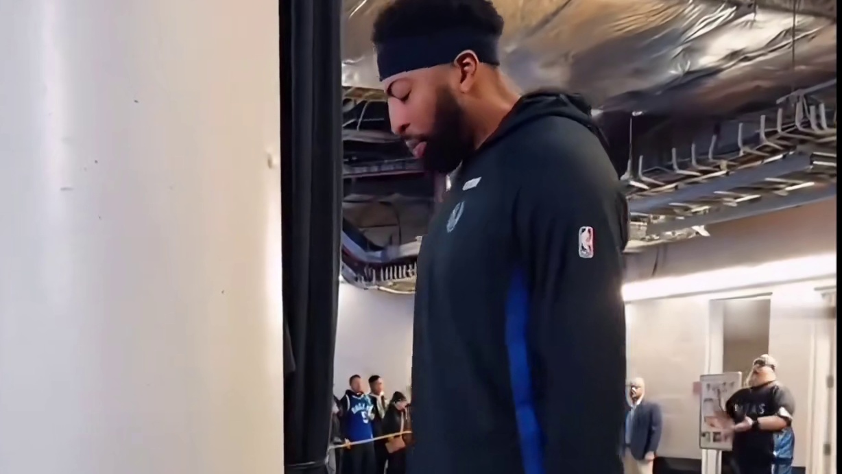 浓眉首次正面回应加盟老鹰，最想加盟的球队是勇士！