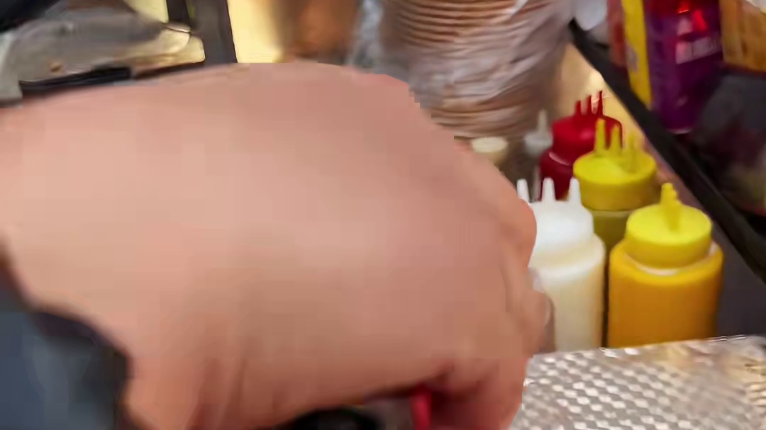 藏在小学门口的十块钱鸡排烤肉双拼饭，份量超级扎实！