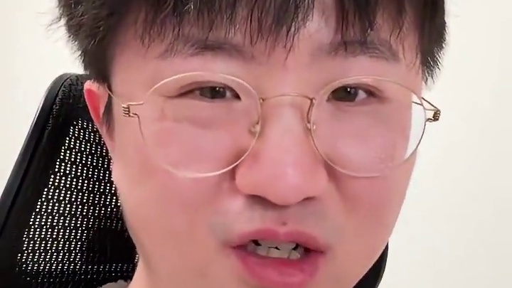 不知不觉我已经成守旧派了吗，可是我真的就只喜欢cs啊