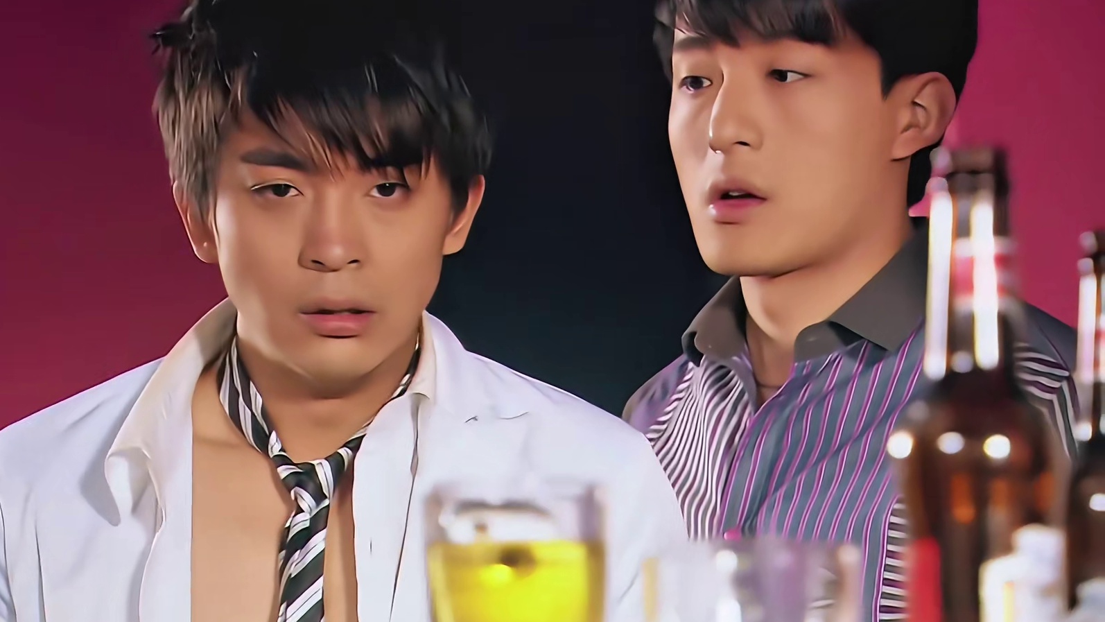 美嘉送的手机，子乔从从第一季用到了第5季      剪辑