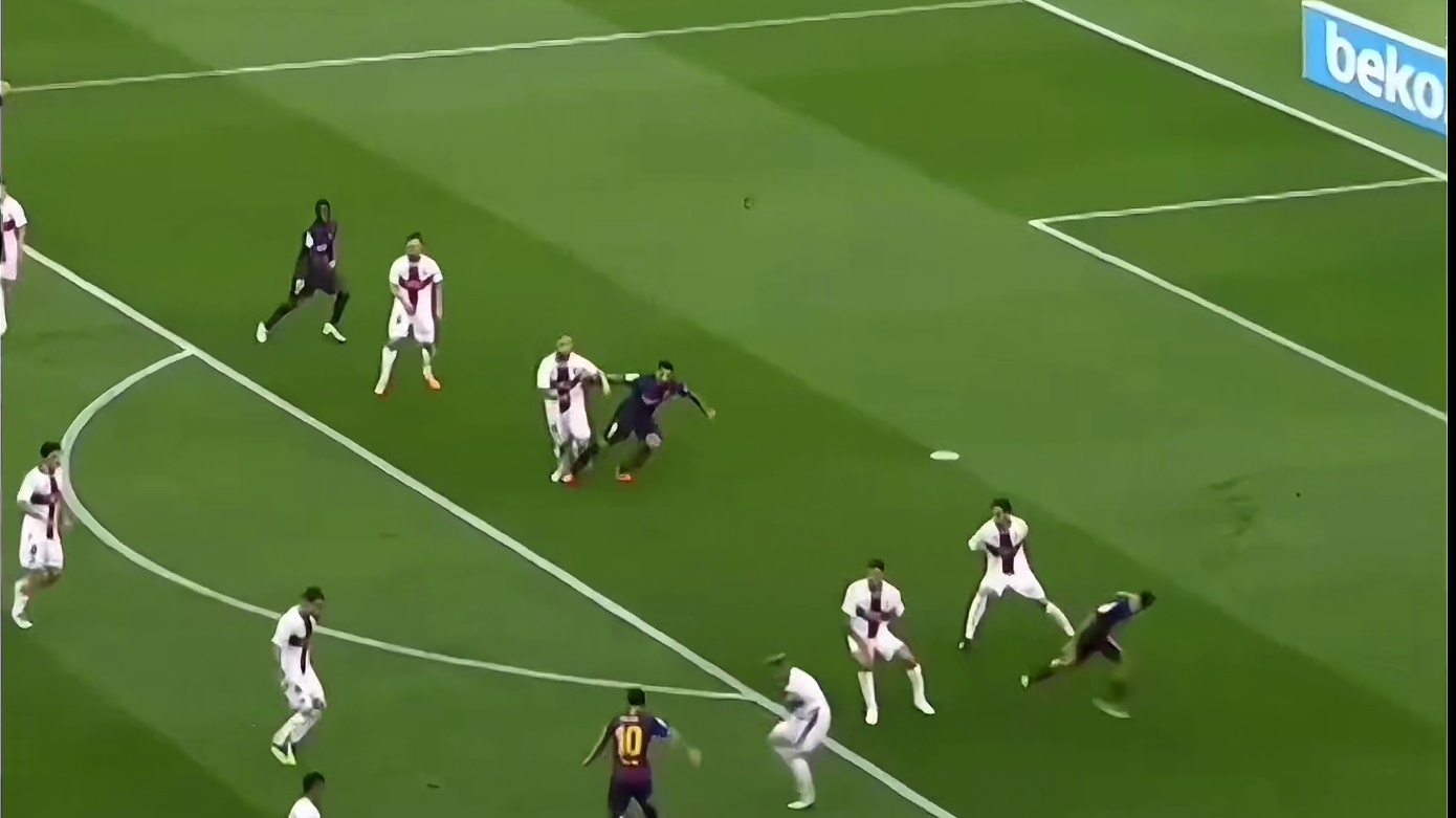 巅峰时期内马尔梅西C罗过人到底有多丝滑！你认为他们三个人过人谁能力更强呢？