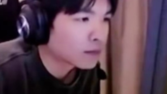 “先出去定两个”