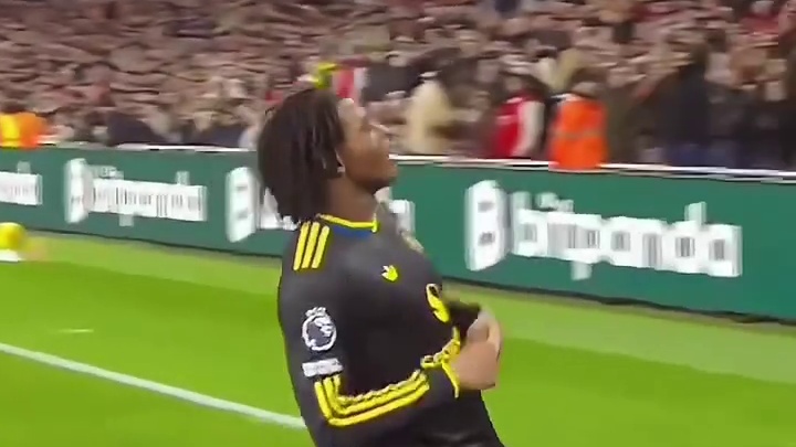 曼市德比再燃战火，多尔古天神下凡拯救红魔#足球