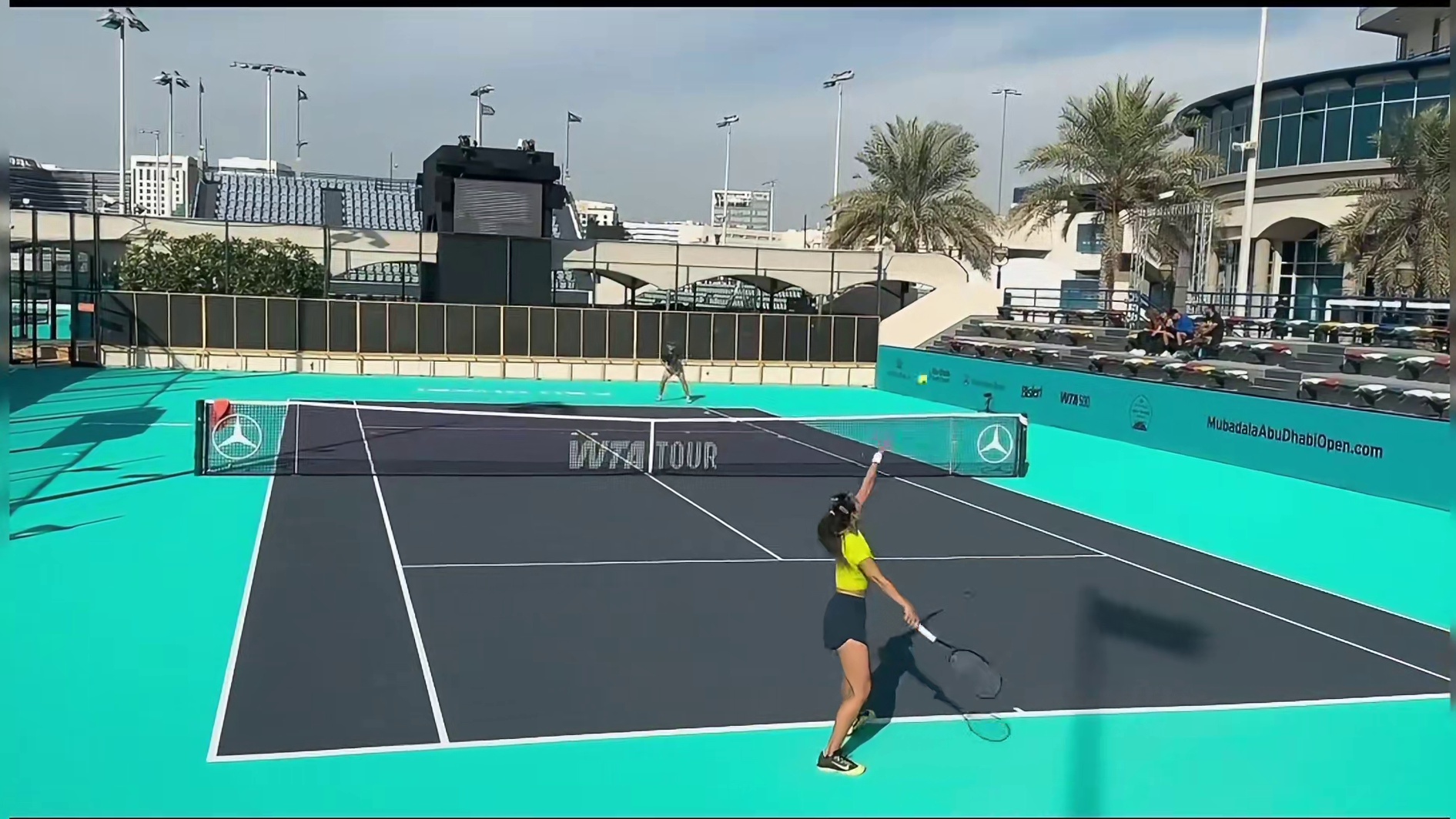 复出倒计时！郑钦文已抵达阿布扎比备战训练，下周迎赛季首秀