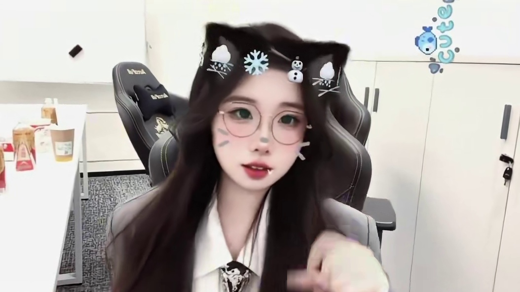 这音乐有劲！一拳砸出来一个腿教