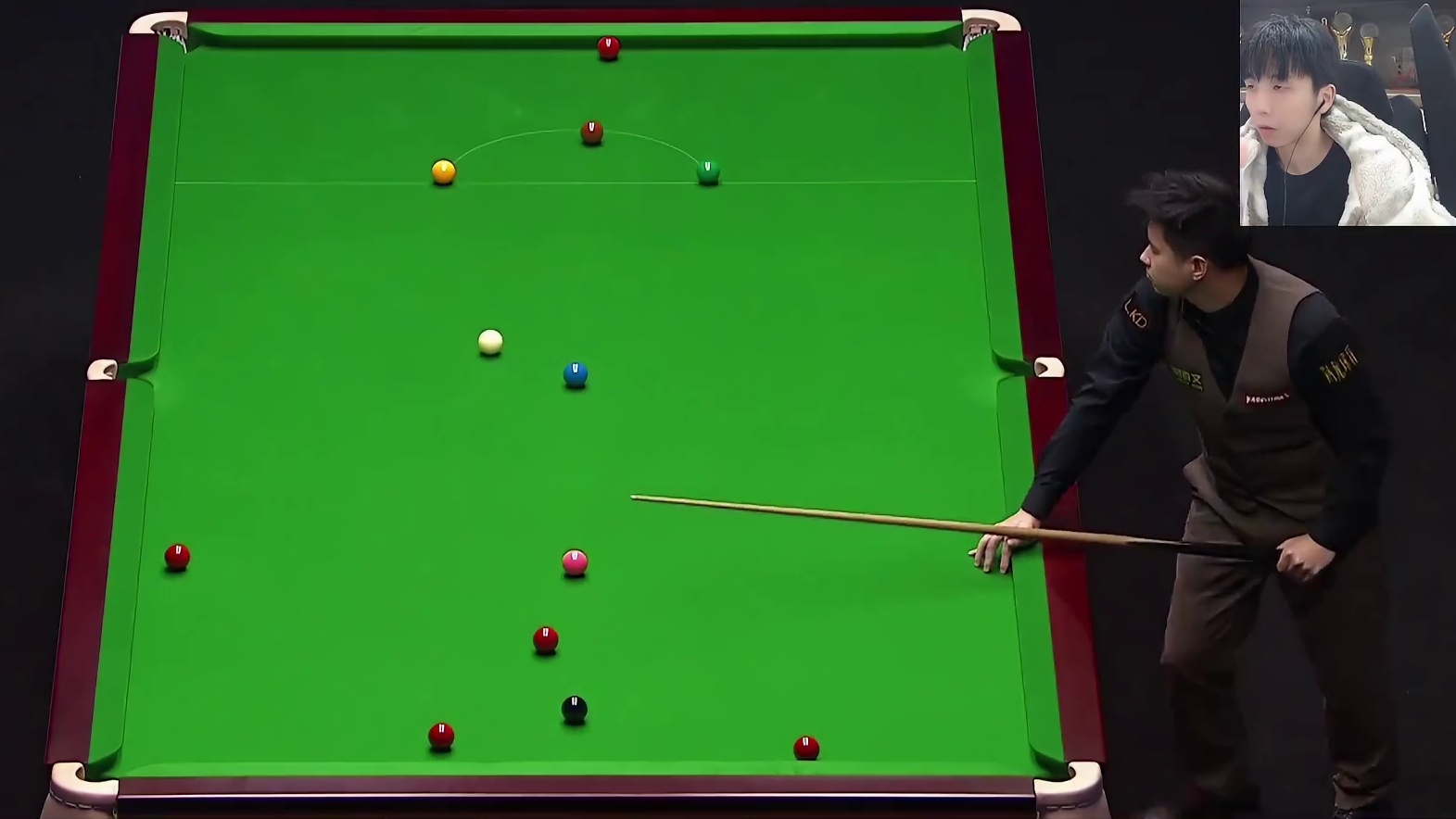 赵心童5-5希金斯决胜局，赛场气氛太紧张，谁能拼到最后？