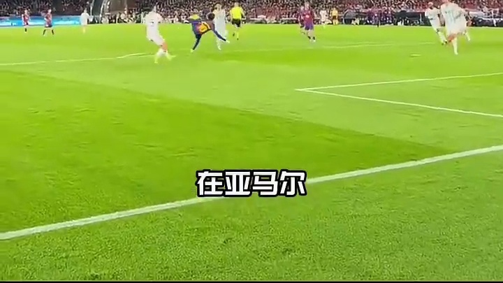 赞同吗？诺坎普的改建工程就是个豆腐渣#足球