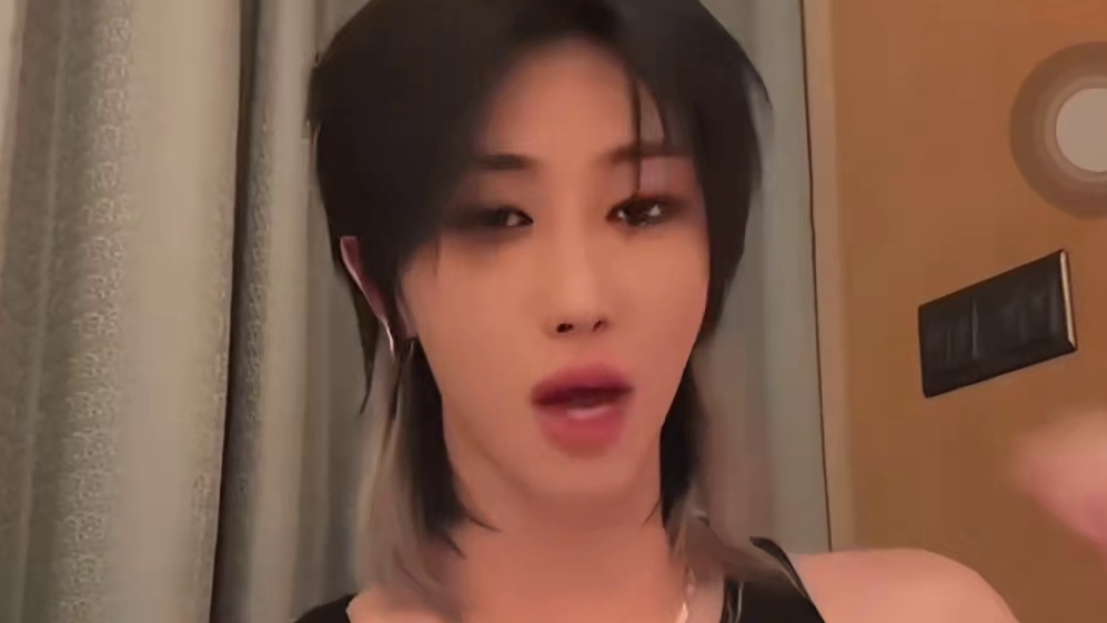 说出的话终究拐了几个弯正中当事人的眉心