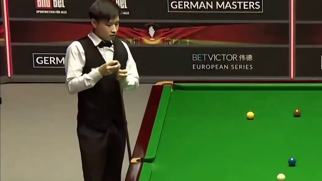 德国大师赛，赵心童制胜局远台精准上手，超级细腻围球一杆破百绝杀对手！