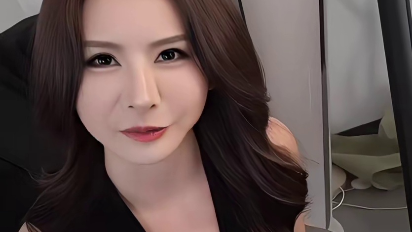 小酷和夏一晴甜蜜互动！身材颜值并存给土狗羡慕坏了