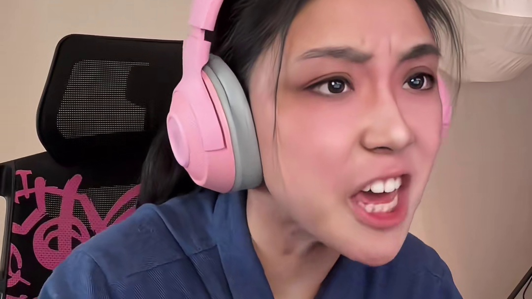 当你玩英雄联盟被人骂时