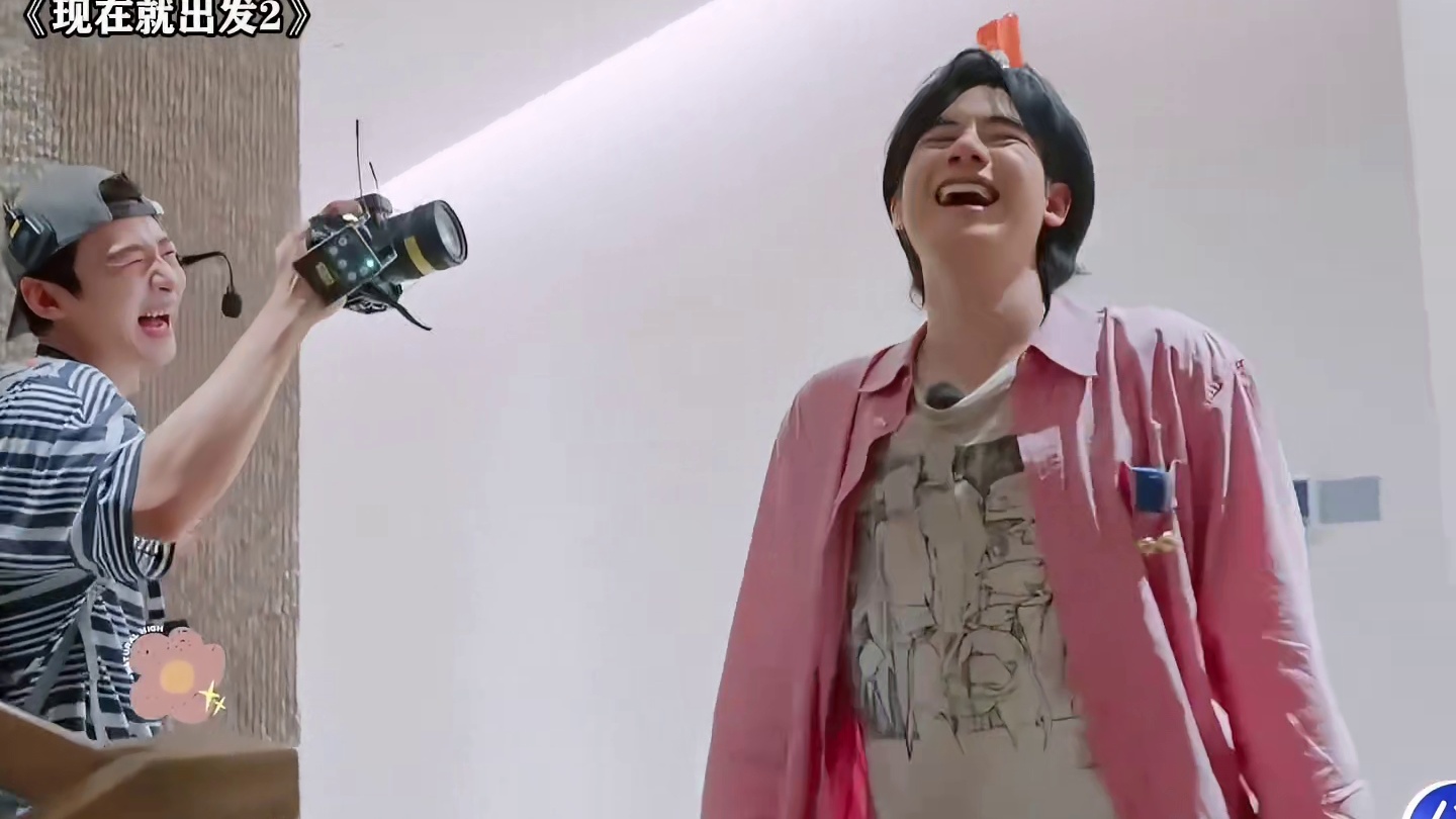 白敬亭笑言：立你跟前，可还识得旧时模样？