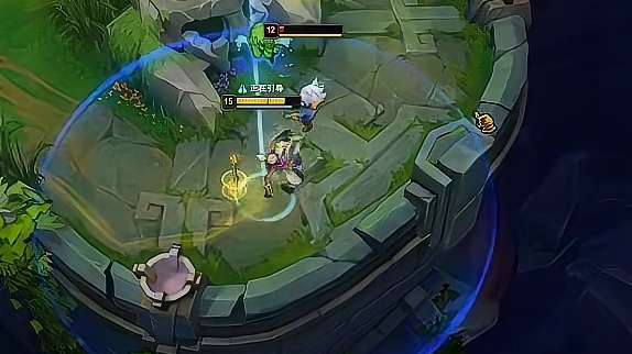 喜欢当英雄是吧？