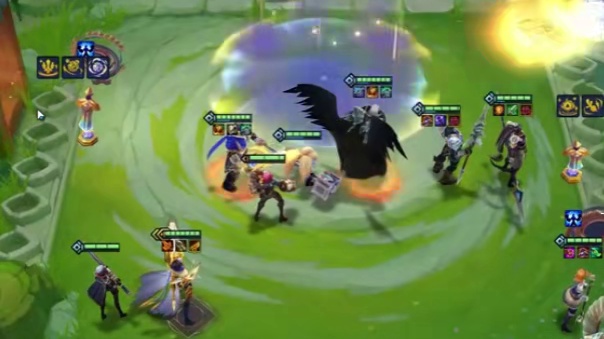 校长：德玛西亚专属强化海克斯稳稳吃鸡