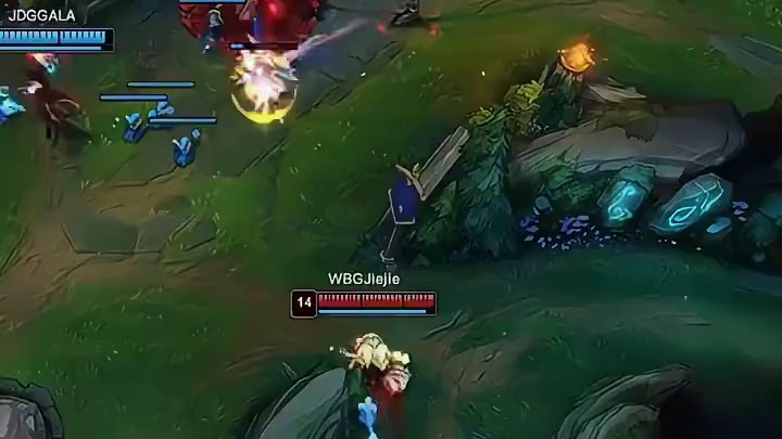 Jiejie波比重锤出击，关键E闪点杀AD， WBG 2:1战胜JDG