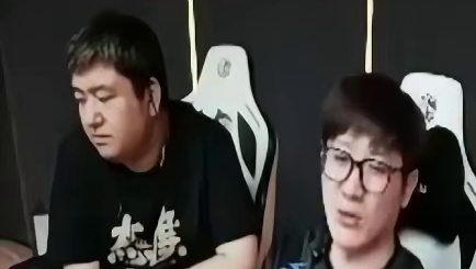 白鲨看AG鹰眼手雷教学，把eStar炸懵了。把把狂吃手雷都炸傻了！全员看的爆笑！